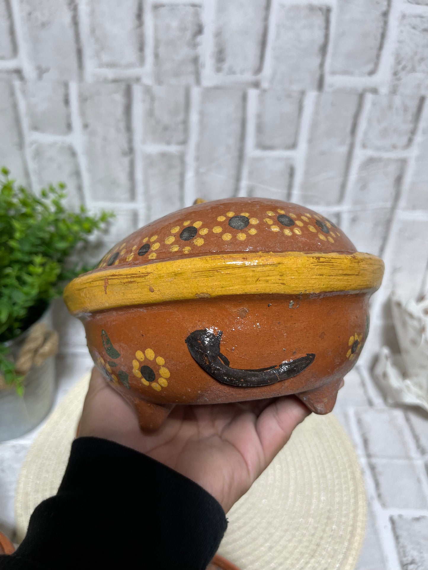Mexican Handcrafted terra-cotta rustic pig salsa bowl with lid/puerquito de barro salsero