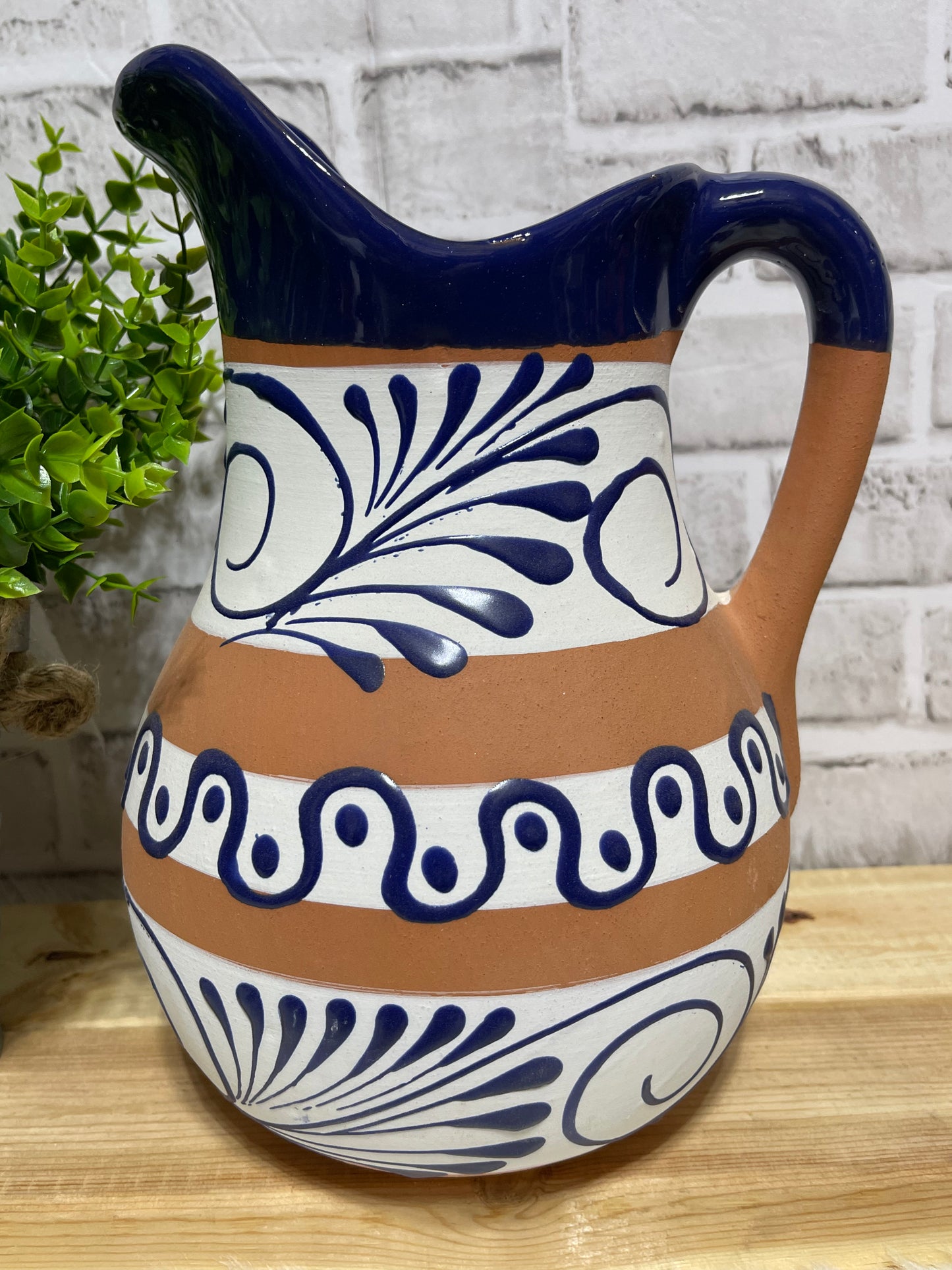 Mexican pottery ceramic/terracotta jar-pitcher/jarra de barro