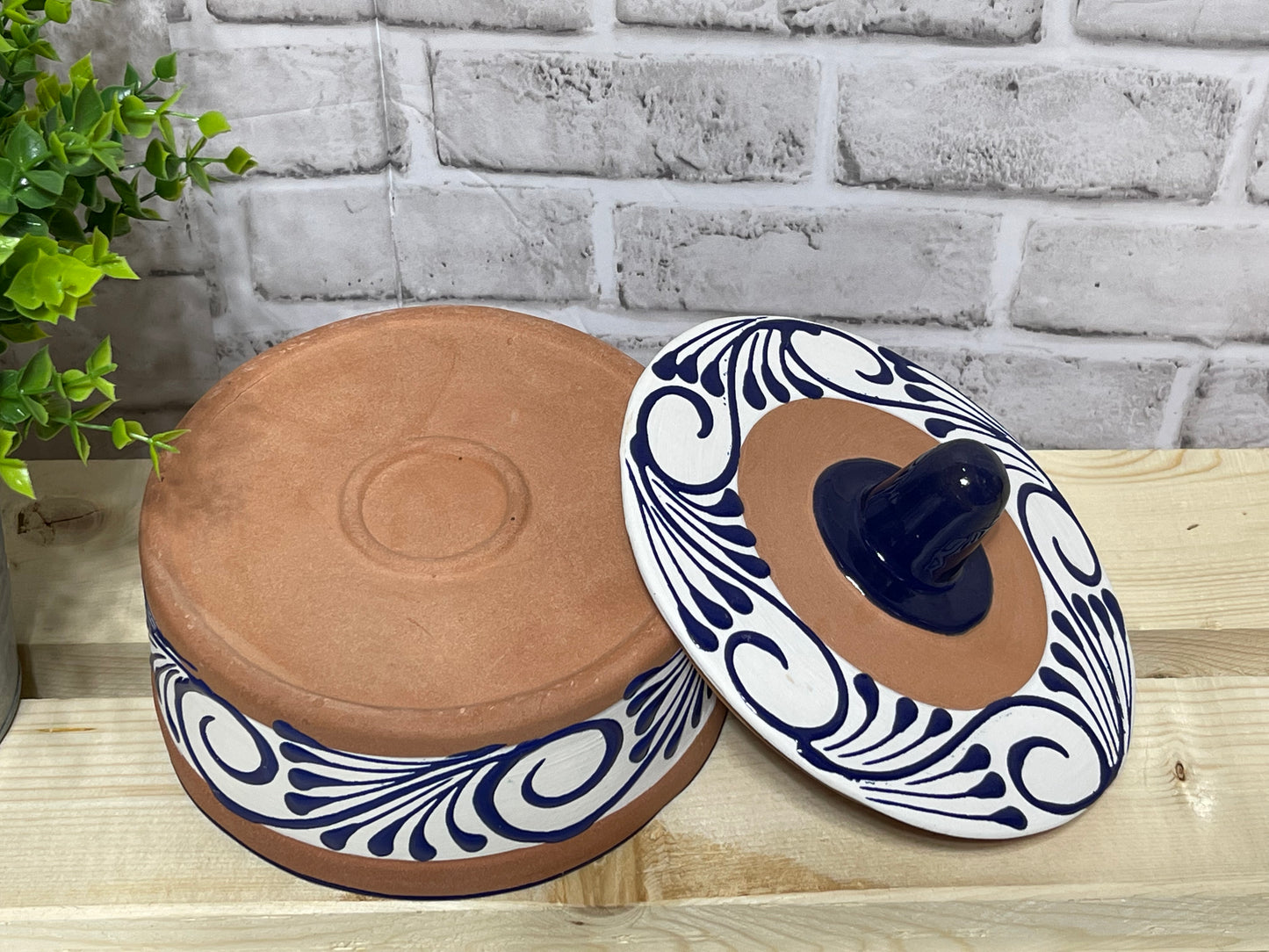 Mexican hand crafted pottery terracotta blue talavera tortillero-pot w/lid/tortillero de barro con tapa
